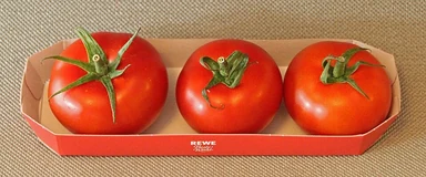 Похожие по цвету и форме плоды; на фотографии Gourmato